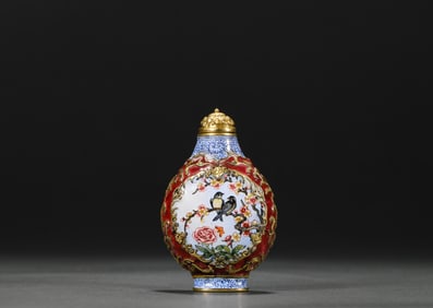 Qing Dynasty copper enamel color snuff bottle