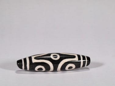 Six eyes in the Tang Dynasty
