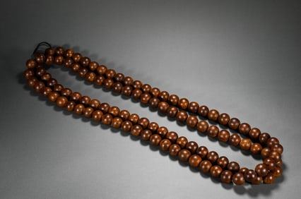 Qing Dynasty Qi Nan agarwood necklace