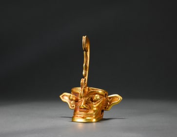 Bronze gilt figure of Tang Dynasty