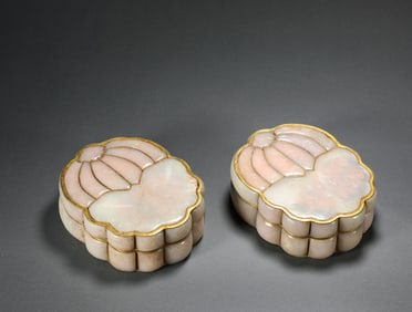 Tang Dynasty Hetian jade aristocrats used rouge box