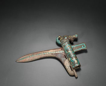 Spring and Autumn Period Inlaid Gold and Silver Dagger-axe