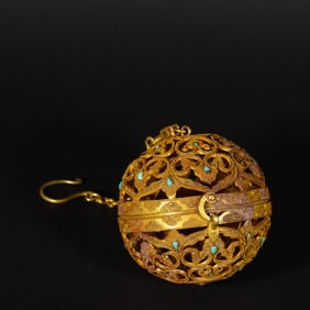 Pure Gold Flower Pattern Diapasm
