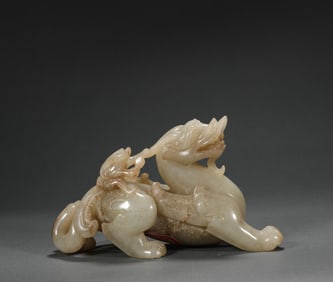 Qing Dynasty Hetian Jade Beast