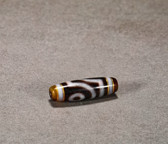 Ming Dynasty Cinnabar Two Eyes Tianzhu