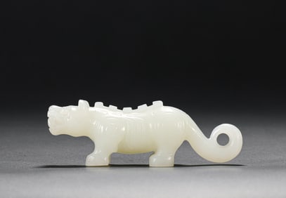 Shang Dynasty Hetian Jade Auspicious Beast