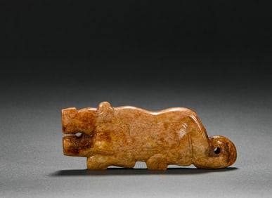 Shang Dynasty Hetian Jade Auspicious Beast