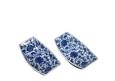 A P air of Qianlong  B lue and  W hite  Writing-brush Washer , Qing Dynasty, China