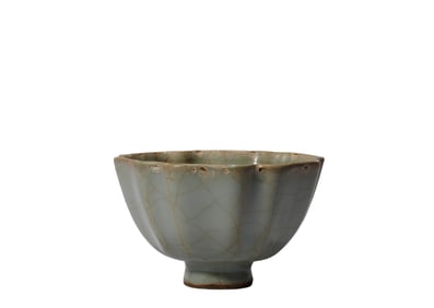 An official  K iln  C up, Song Dynasty, China