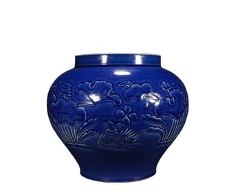 An  C a r ved  Flowers   M onochrome  G laze d   J ar, Ming Dynasty, China