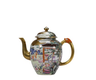 An  E namel  P orcelain  T ea  P ot  P ainted  F igures, Qing Dynasty, China