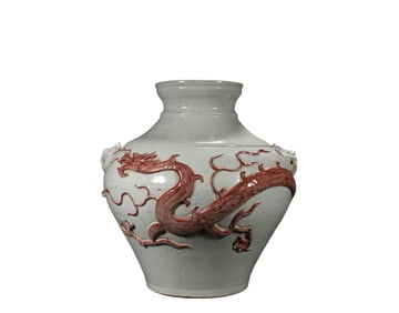 A Yuan  B lue and  W hite  Under glaze  R ed  D ragon  P attern  J ar, Yuan Dynasty, China