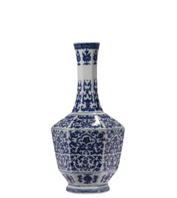 A  B lue and  W hite  Appreciation   V ase, Qing Dynasty, China