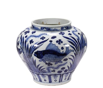 A  B lue and  W hite Fish  Pattern Jar , Yuan Dynasty, China