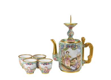 A  S et of  P ainted  L ady  P alace  E namel  W ine  P ot, Qing Dynasty, China