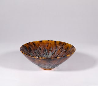 During the Song Dynasty, kiln dwellings were transformed into lamps