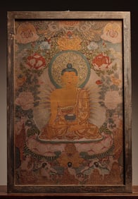During the Qing Dynasty, Da Ri Tathagata weaved brocade and thangka