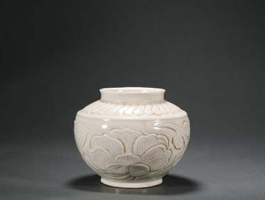 Song Dynasty Dehua Kiln Small Jar