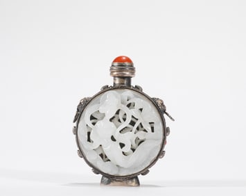 Qing Dynasty Hotan Jade Snuff Bottle