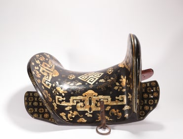 Qing Dynasty lacquerware saddle