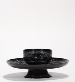 Qing Dynasty lacquerware teacup holder