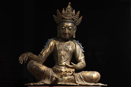 A gilded bronze statue of the Bodhisattva Guanyin from the Qing Dynasty