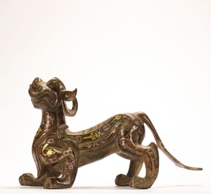 Bronze inlaid gold and silver auspicious beasts of the Han Dynasty