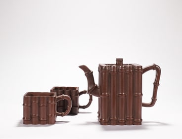 Iron Painting House purple clay teapot from the Republic of China era