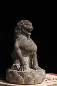 Stone lions of the Tang Dynasty