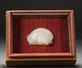 Hetian jade auspicious Beast of the Han Dynasty