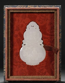 Hetian jade gourd pendants of the Qing Dynasty