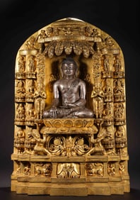 A gilded bronze statue of Buddha from the Qing Dynasty