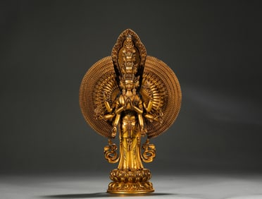 Gilded bronze statues of Guanyin with a Thousand hands from the Qing Dynasty
