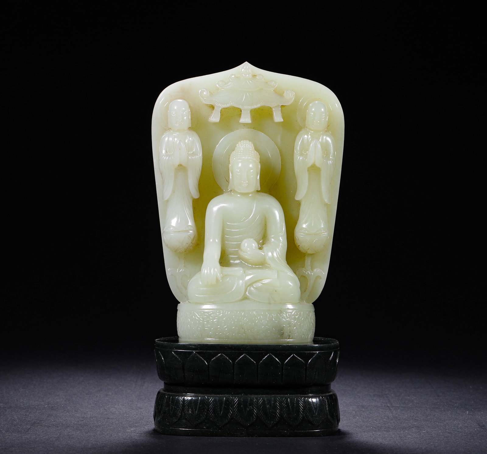 WHITE JADE STATUES FROM HOTAN IN THE MING DYNASTY (1 of 10)