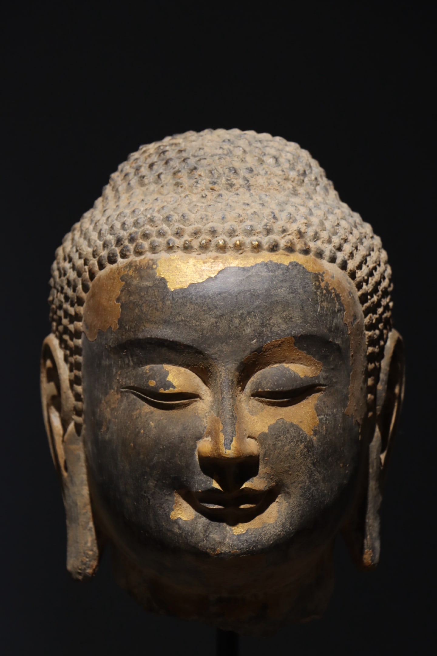 NORTHERN QI STONE BUDDHA HEAD: H:25cm