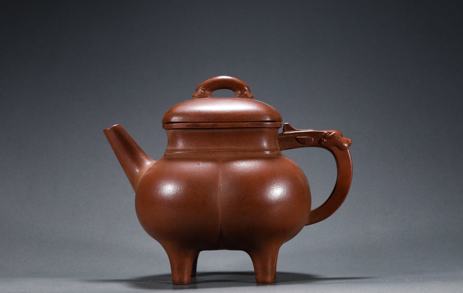 QING DYNASTY CHEN MINGYUAN PURPLE CLAY TEAPOT (1 of 6)