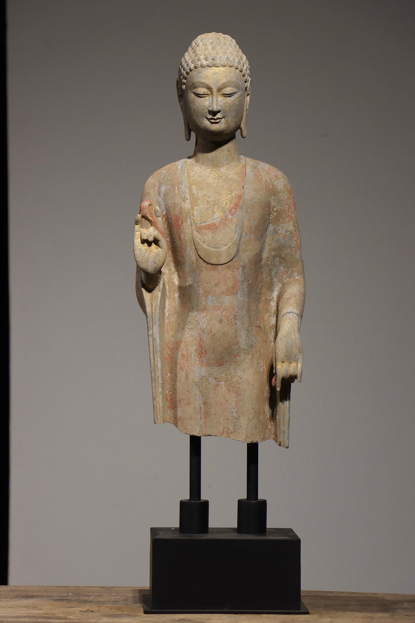 STATUES FROM QINGZHOU OF THE NORTHERN QI DYNASTY: H:77cm