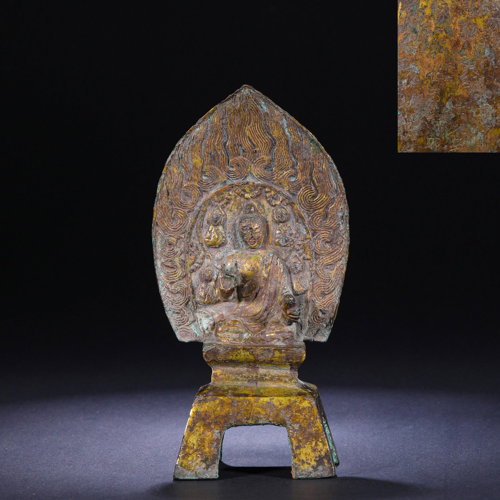 TANG DYNASTY GILDED BRONZE STANDING STATUE: H:17cm(6.69in)W:8.7cm(3.43in)Weight:540g This is a gilded bronze Buddha statue (with a flame-shaped aureole and votive inscription), likely dating from the Northern Dynasties to the Sui-Tang period. I