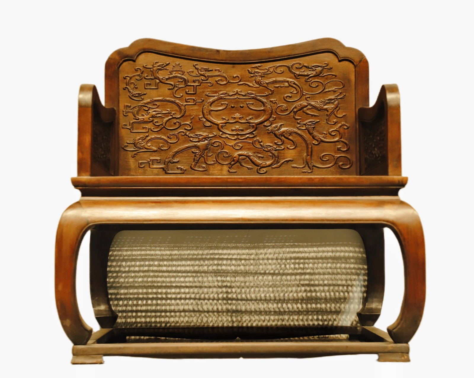 A LARGE THRONE WITH A DRAGON PATTERN OF HUANGHUALI FROM THE MING DYNASTY: H:97cmL:95cmW:73cm