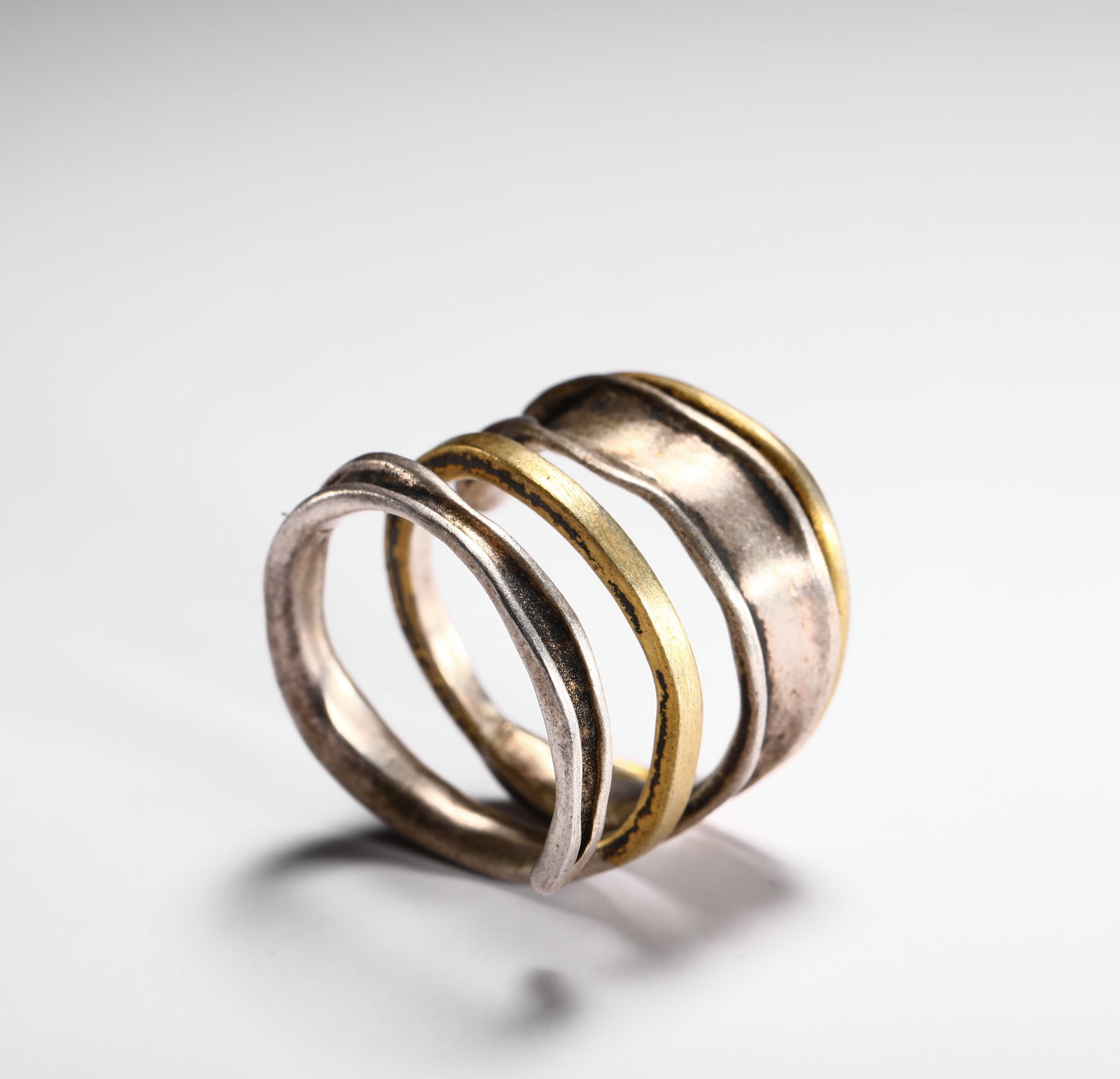 SILVER RING: Mouth of ring:14 Weight:7.7g