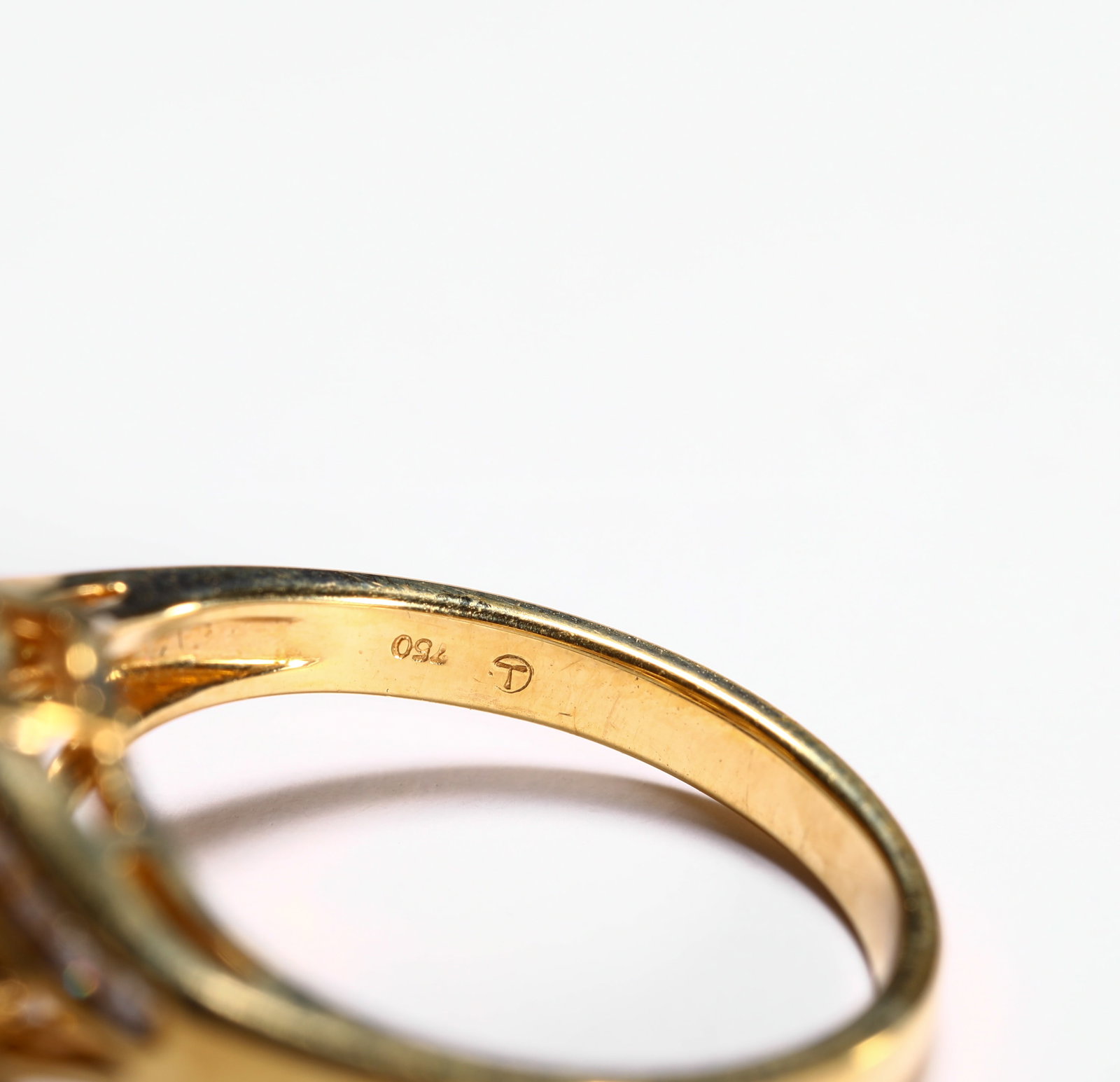 18K RUBY RING - 6