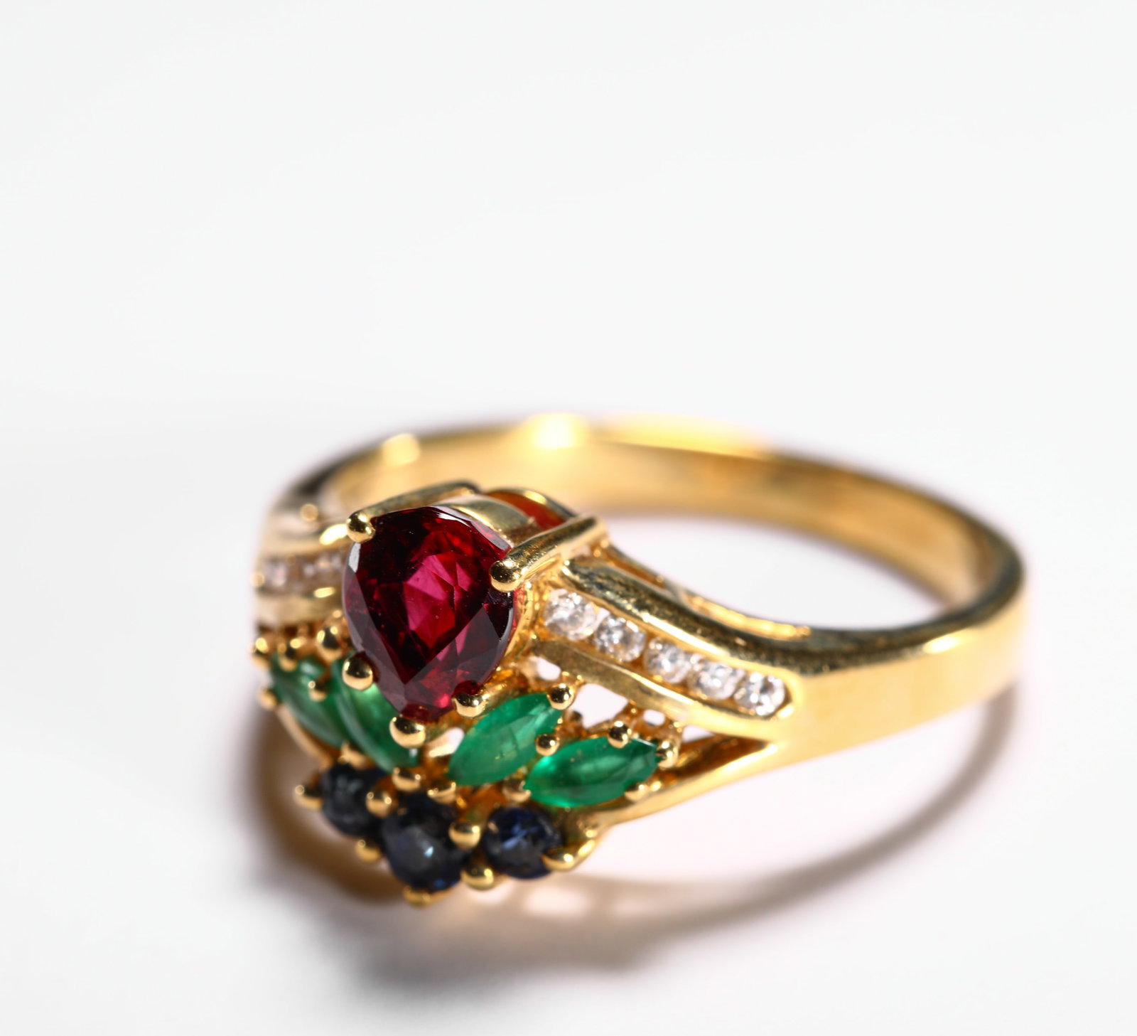 18K RUBY RING - 7