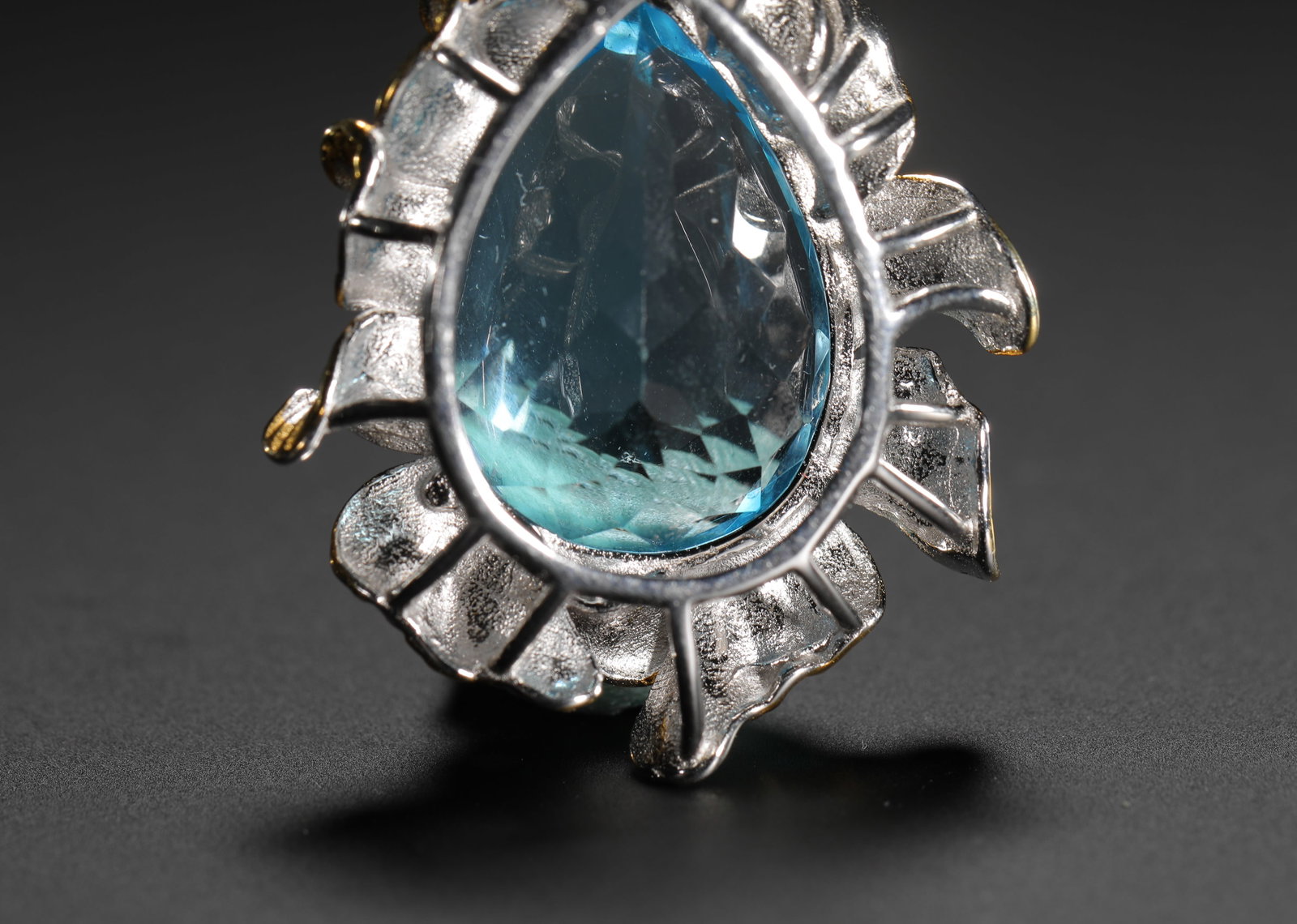 HIGH PURITY TOPAZ RING - 7