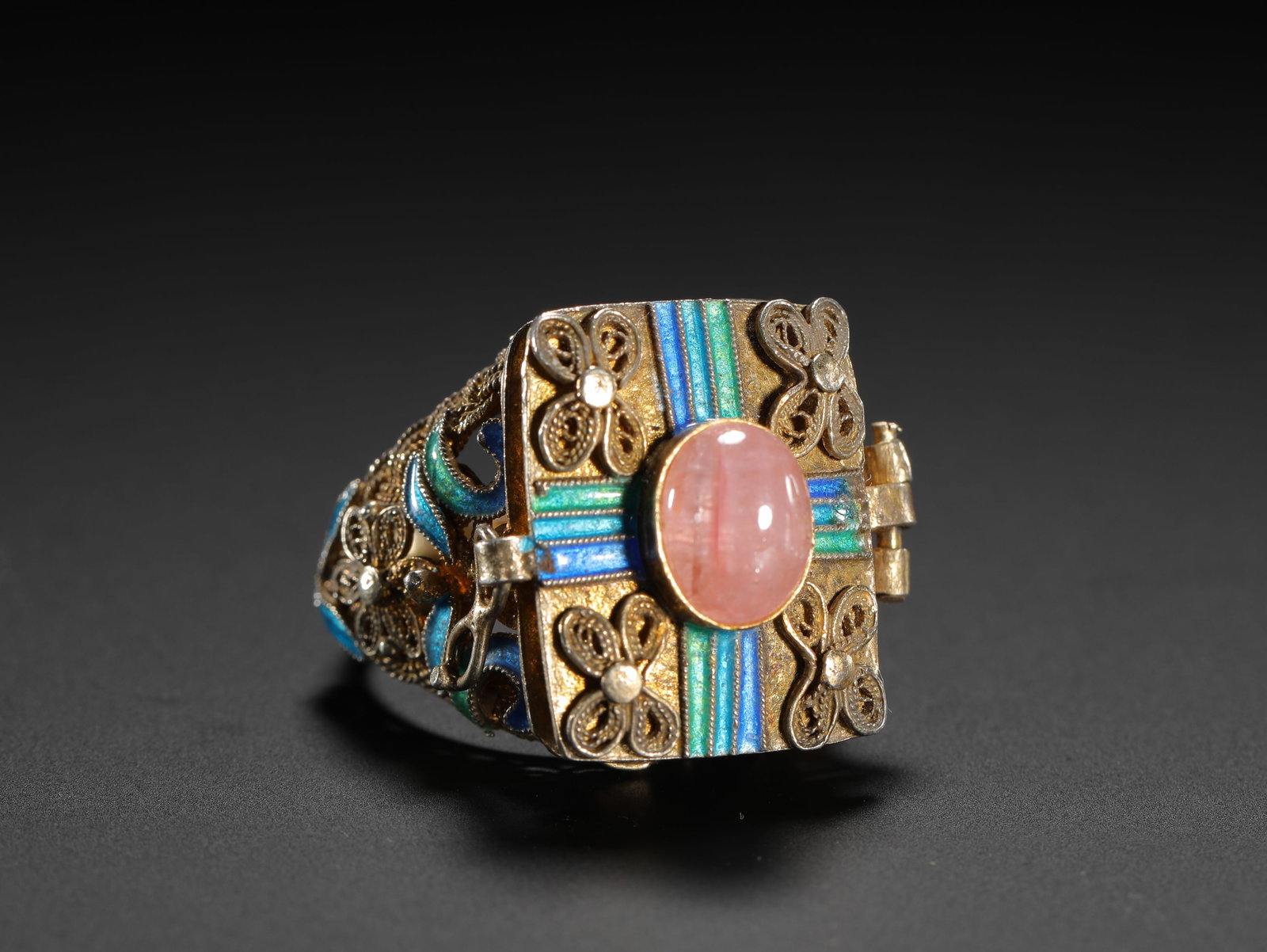 TOURMALINE RING: Inner diameter:1.8cmWeight:13g