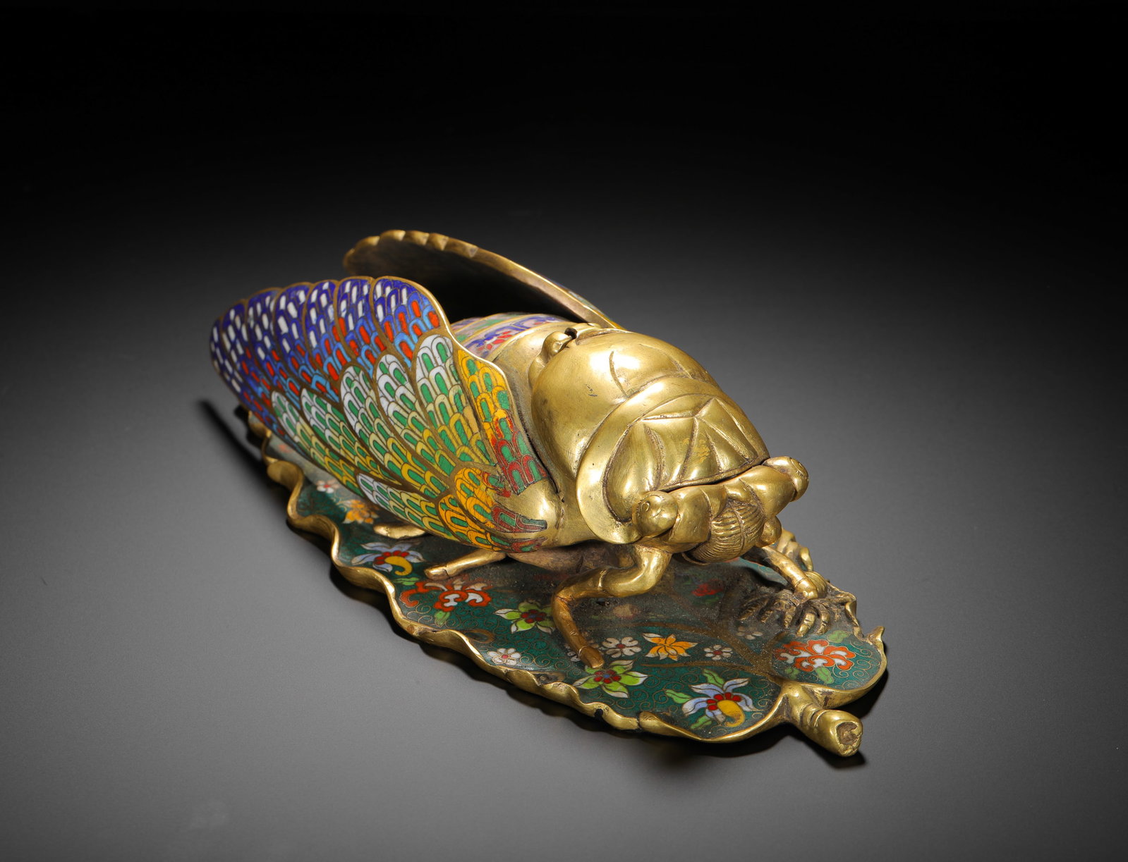 A LEAF OF AUTUMN CICADA SCENTED INCENSE, MADE BY EMPEROR QIANLONG OF THE QING DYNASTY (1 of 13)