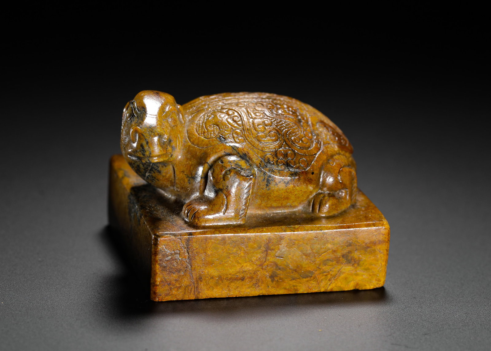 HAN HUANGQIN ANCIENT JADE TURTLE BUTTON SQUARE SEAL (1 of 10)