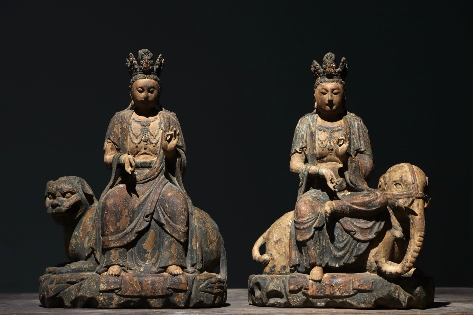 LIAO DYNASTY WOODEN STATUES OF MANJUSRI AND SAMANTABHADRA (1 of 9)