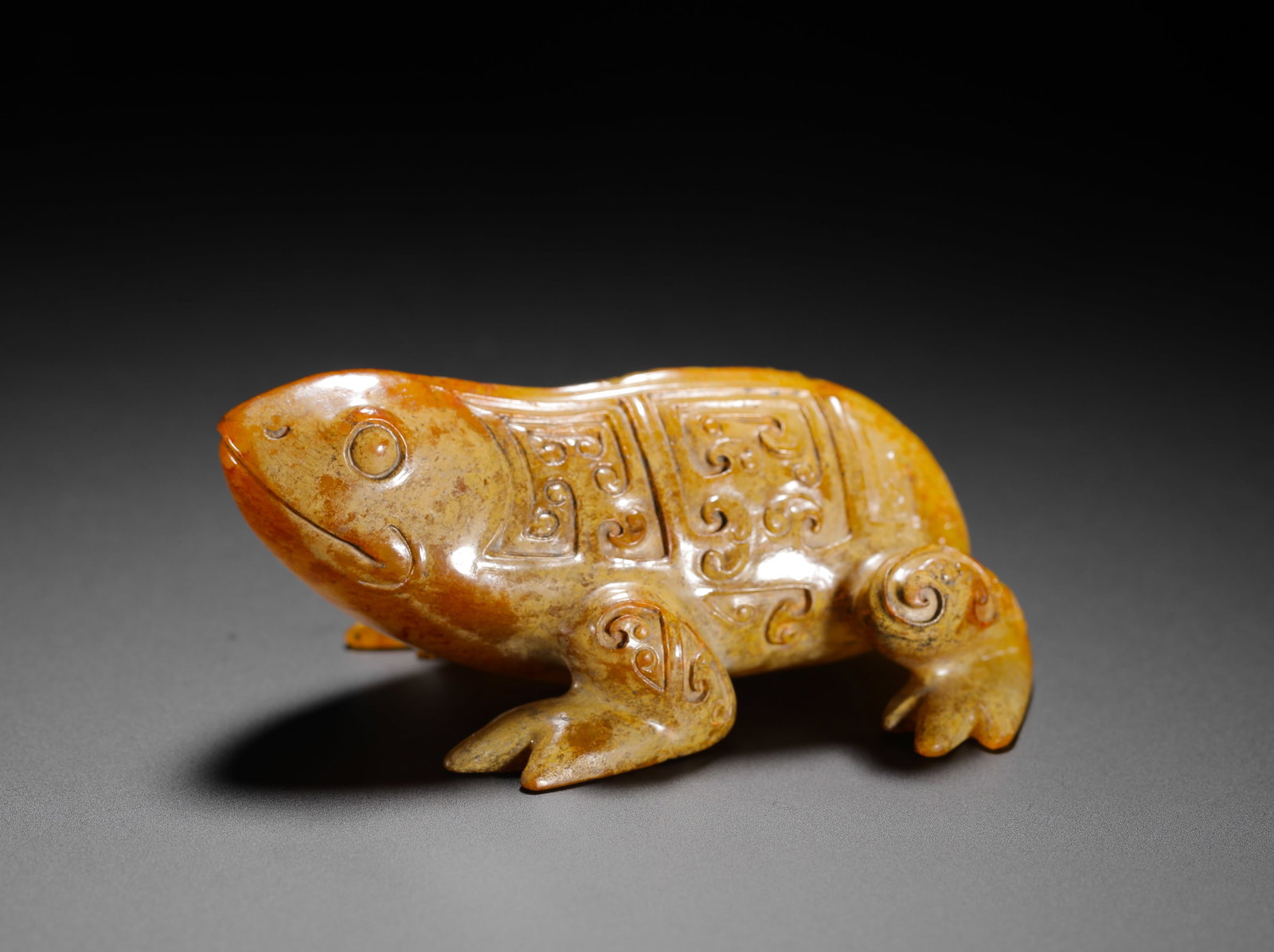 HAN DYNASTY HETIAN YELLOW JADE TOAD ORNAMENT (1 of 10)
