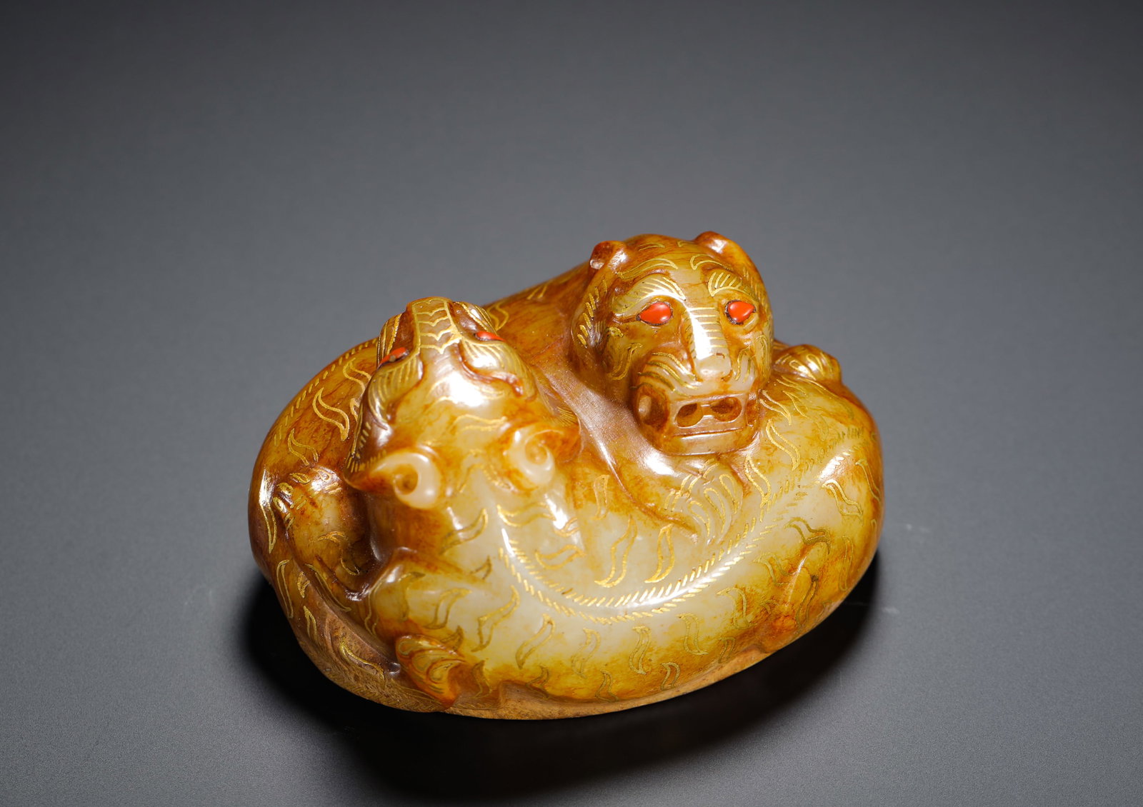 HAN DYNASTY HETIAN WHITE JADE INLAID WITH GOLD AND GEMSTONE DOUBLE TIGER TOWN (1 of 10)