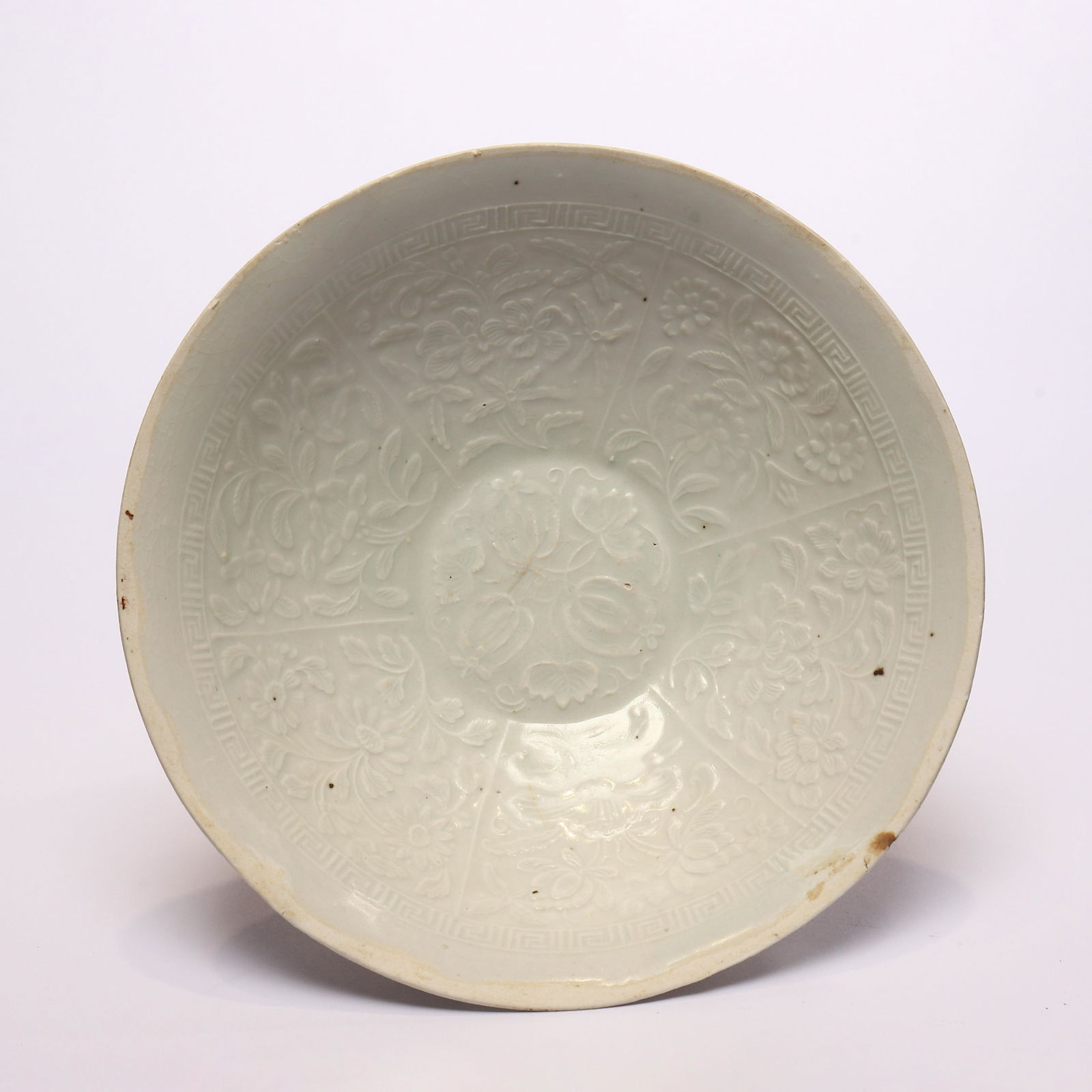 Celadon plate of Jingdezhen kiln in Song Dynasty (1 of 6)